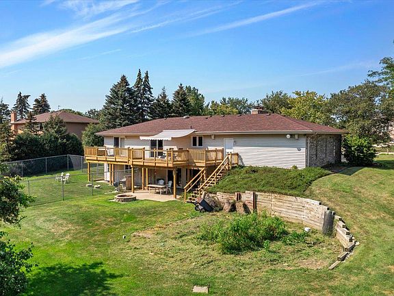 3rd image of 11851 Lynch Dr