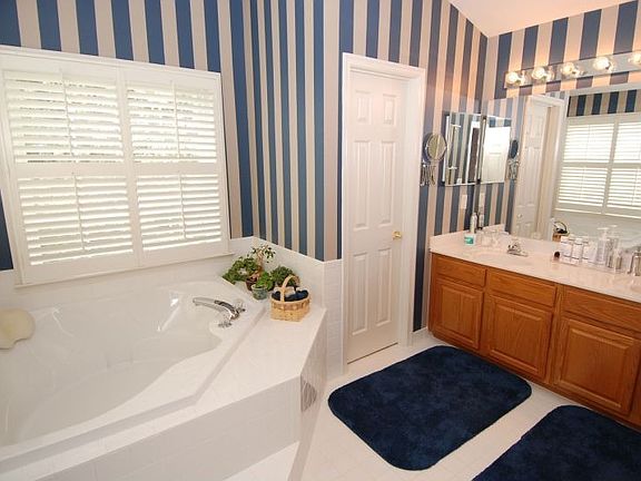 5th image of 3950 Pinehurst Greens Dr