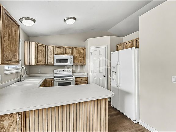 3rd image of 4154 S Westlake Dr