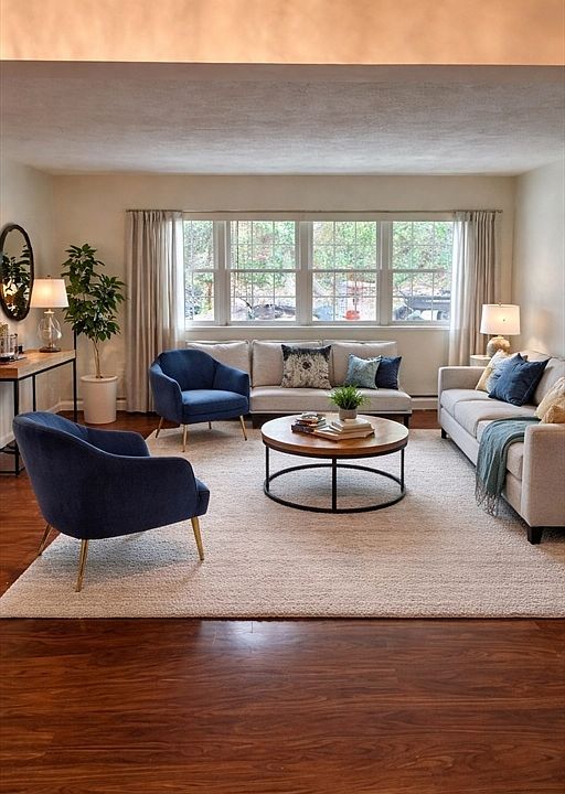 1st image of 15 Cass St APT 3