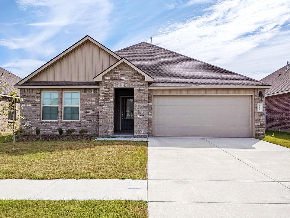 1st image of 111 Evangeline Dr