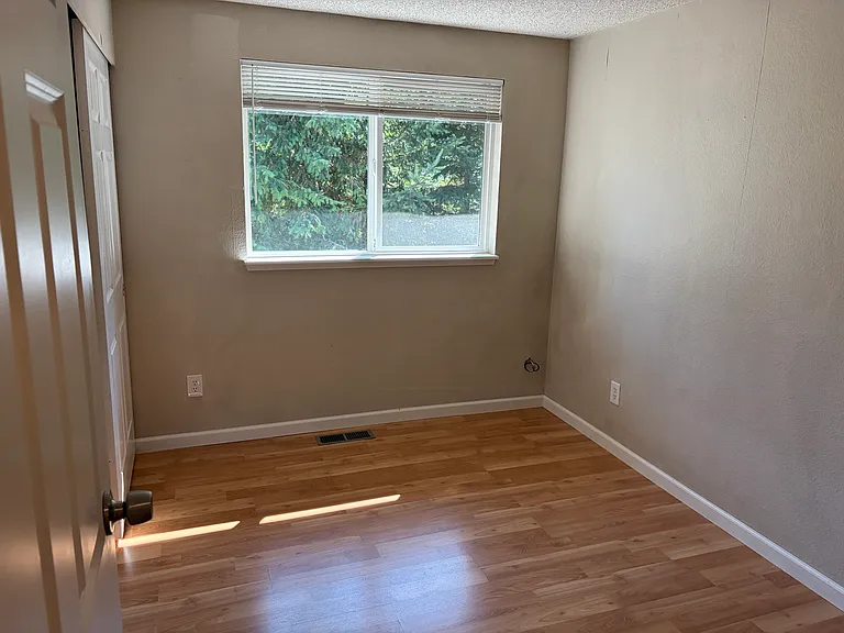 15504 SE 179th St — Photo 7