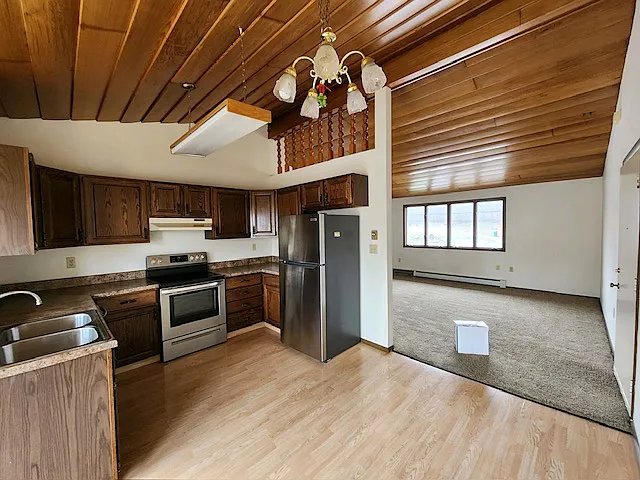 903 W Ridge St #8 — Photo 3