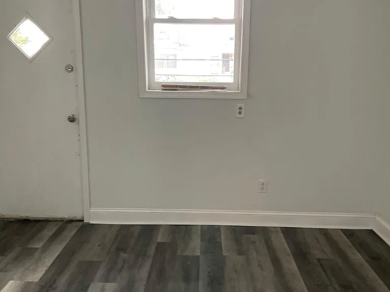 W Wyoming Ave — Photo 6