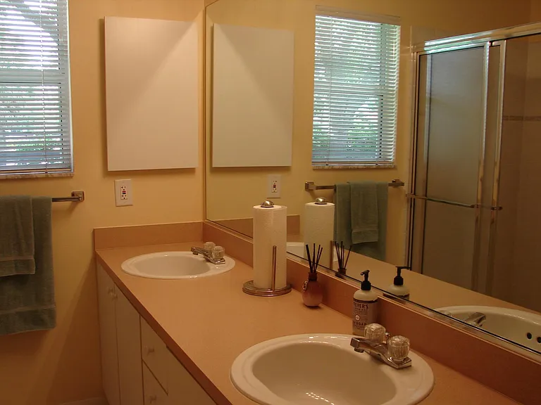 2527 Privada Dr — Photo 17