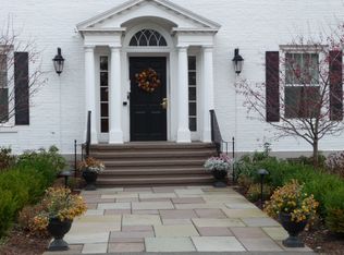 33 Maplewood Ave UNIT 306, Pittsfield, MA 01201