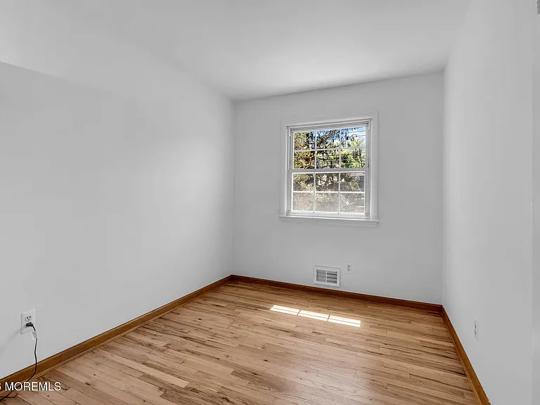1112 Wildwood Ave — Photo 13