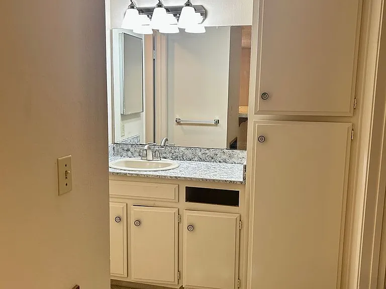2609 Pico Pl #224 — Photo 9