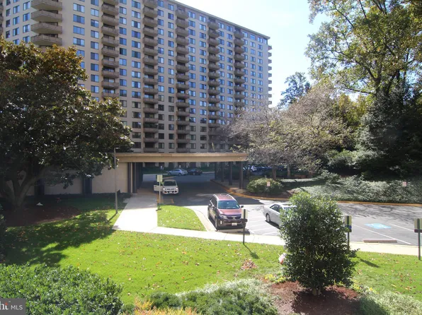 5225 Pooks Hill Rd APT 205N, Bethesda, MD 20814
