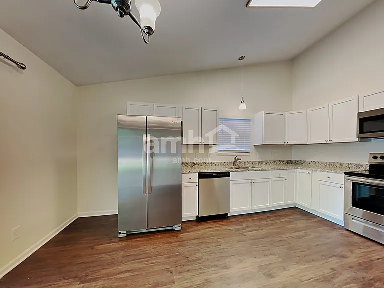 1273 Audubon Dr — Photo 4
