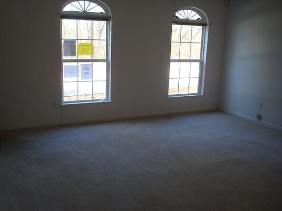 2nd image of 3220 N River Villa Way