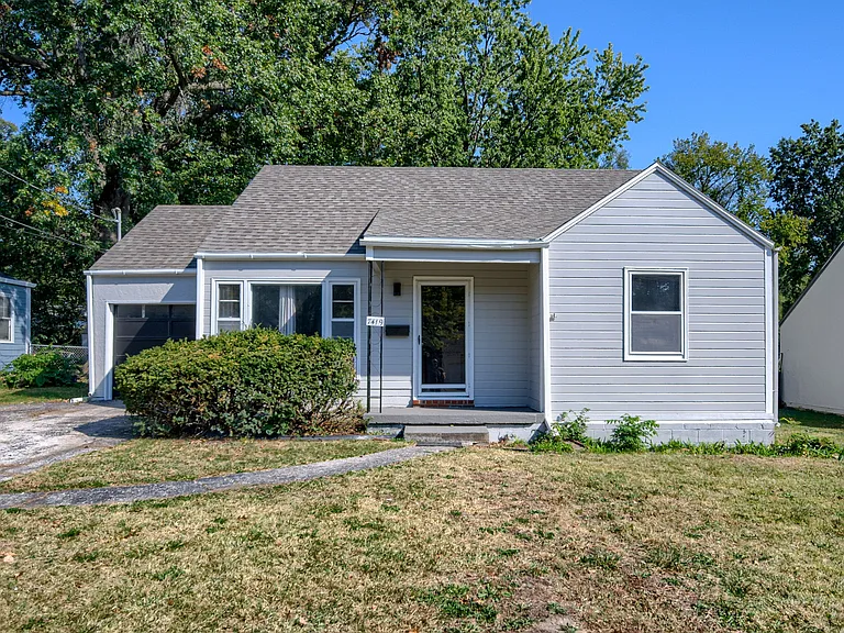 7419 Lamar Ave — Photo 1