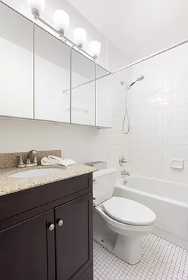 Sold by Keller Williams Realty of Greater Nassau | media 27