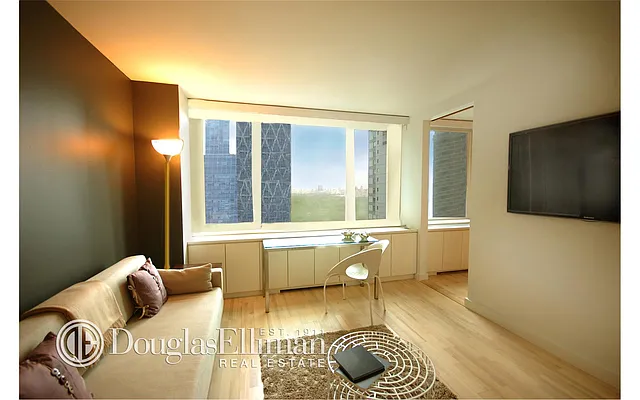 Rented by Douglas Elliman | media 19