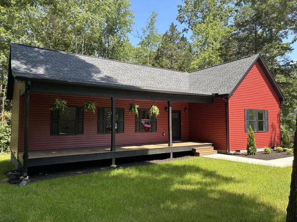 130 Deerwood Ct, Dickson, TN 37055