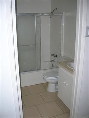 4th image of 115 E Connecticut Ave APT B