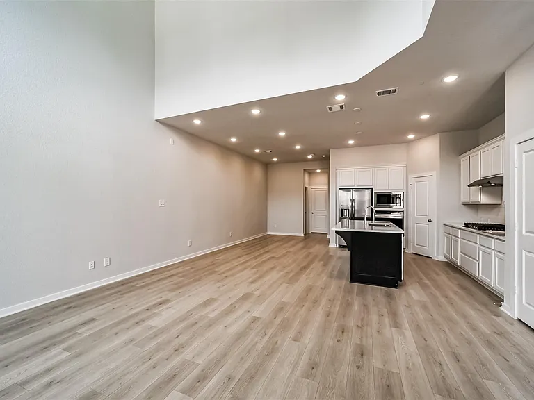 16519 Texas Hill Country Rd — Photo 10