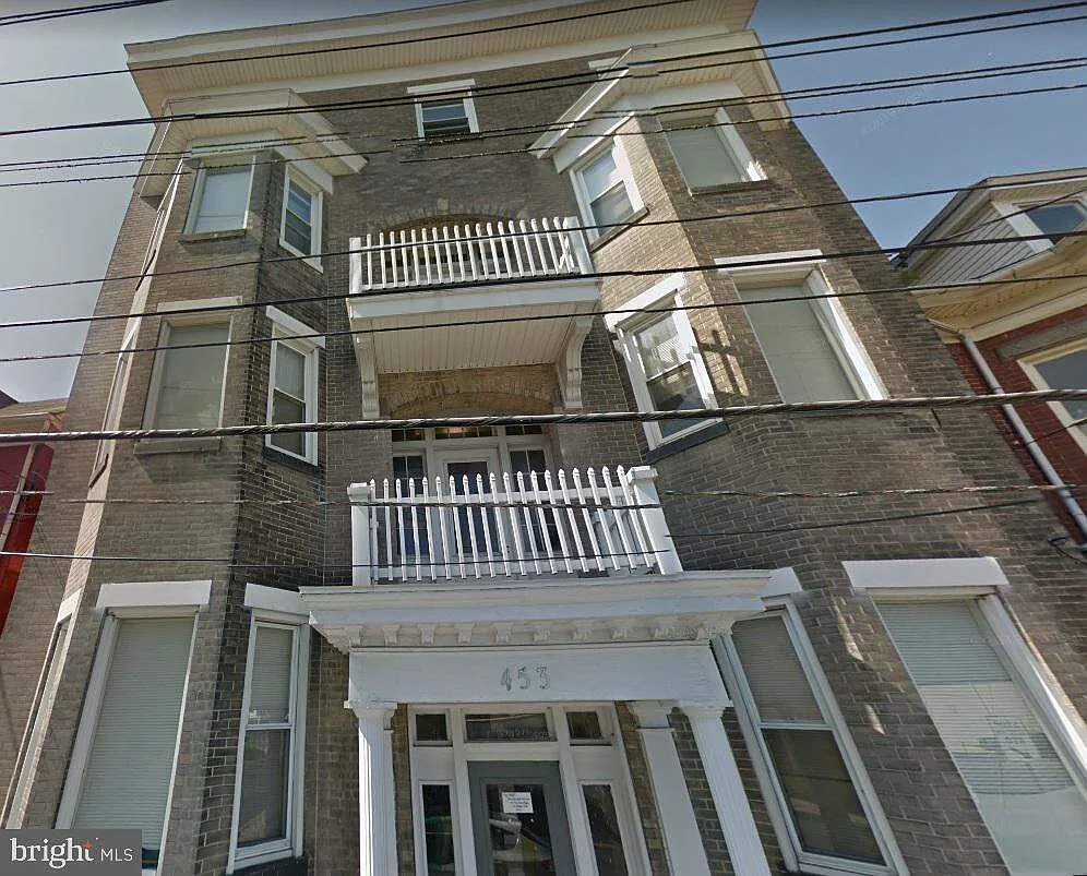 1 bed, 850 sqft, $1,095 — Photo 1