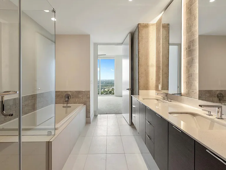 301 West Ave #2507 — Photo 11