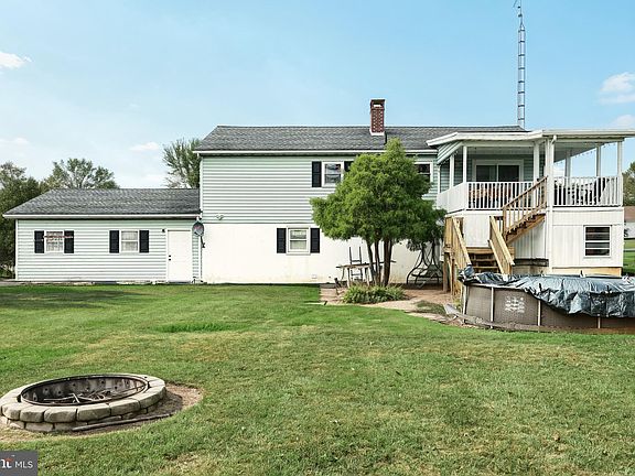 3rd image of 131 Groft Dr