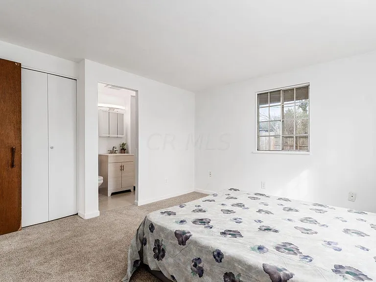 5614 Copenhagen Dr — Photo 3
