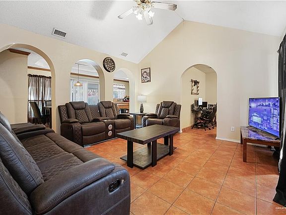 2nd image of 6807 Otono St