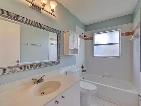 2nd image of 28365 Eagle St