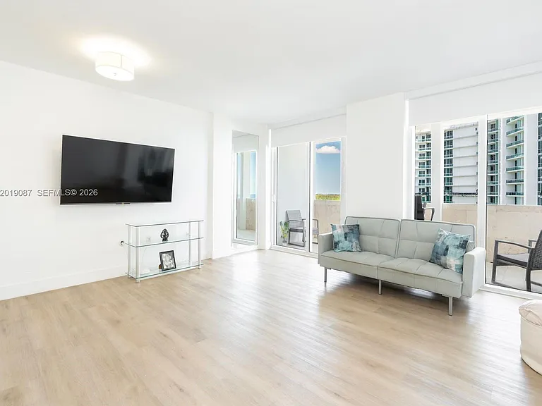 10275 Collins Ave #1502 — Photo 16