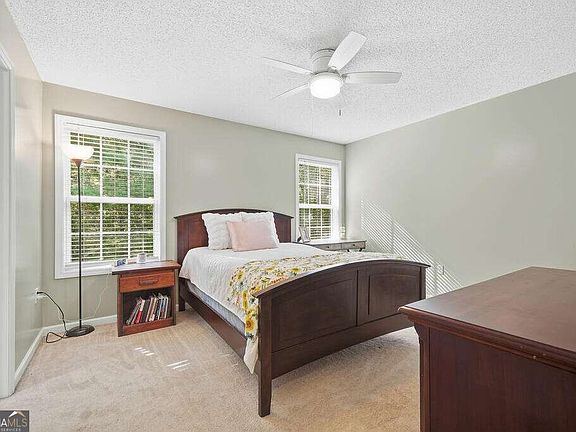5th image of 21 Gild Ct #163