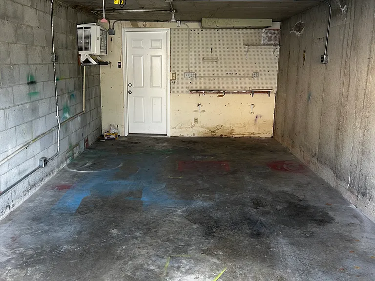 205 N Shawnee Blvd #D — Photo 6