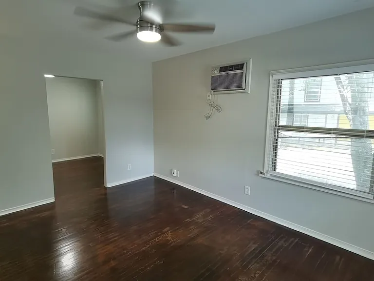 137 E Norwood Ct — Photo 20