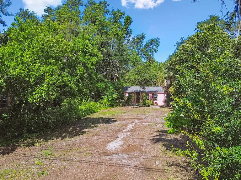 618 Louden Ave — Photo 46