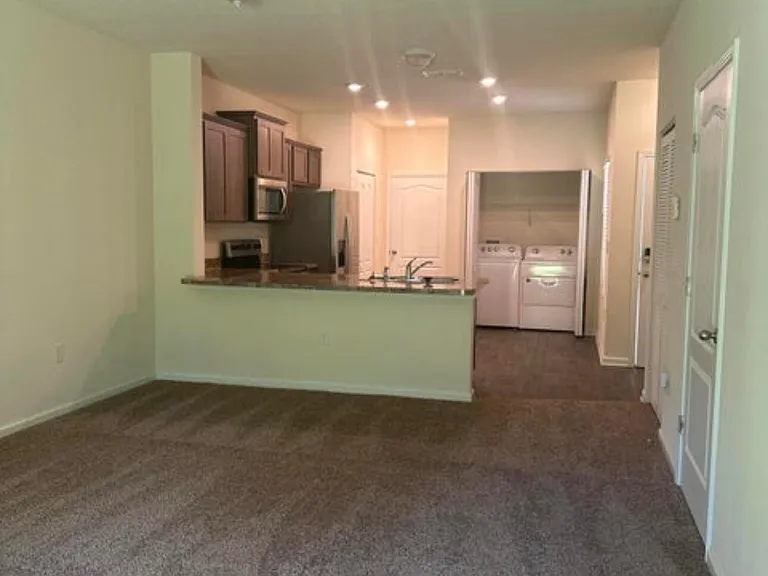 7945 Echo Springs Rd — Photo 3