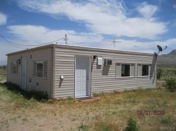 18049 N Mesquite Rd, Dolan Springs, AZ 86441
