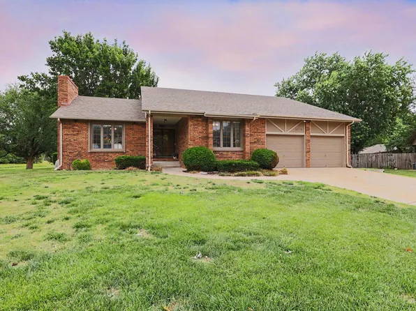 10318 W Alamo Ct, Wichita, KS 67212