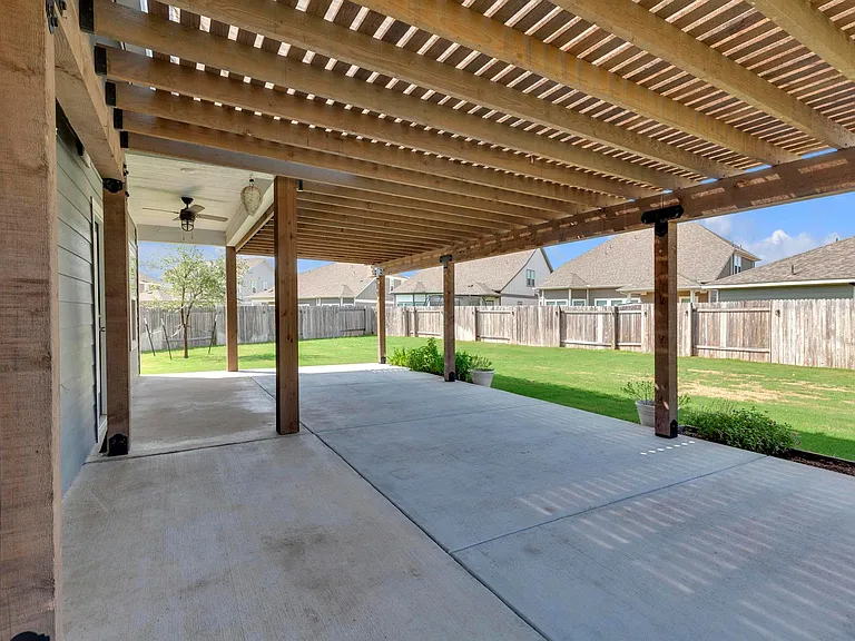 104 Javans Nest — Photo 35