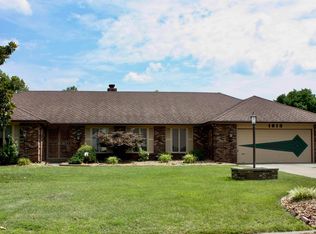 1813 Testa Dr, Marion, IL 62959