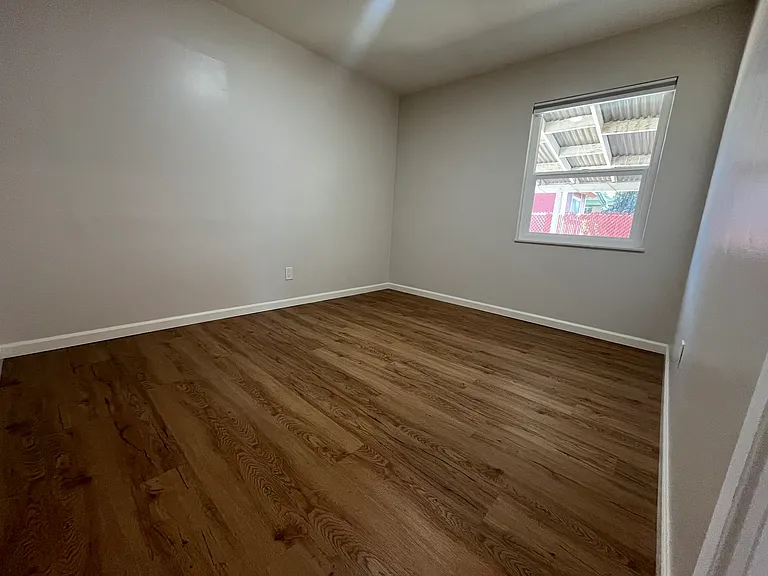 6104 Albemarle St — Photo 2