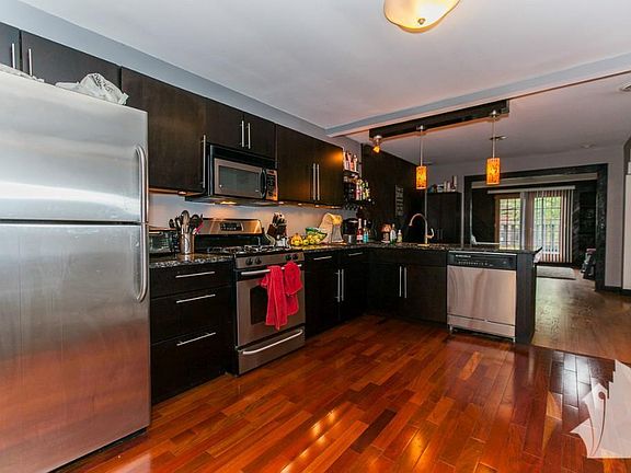 4th image of 1823 W Augusta Blvd #2A