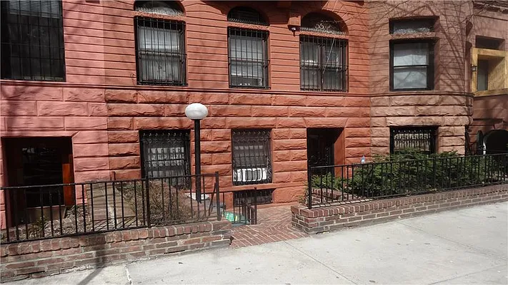 Rented by Fenwick Keats Real Estate | media 21