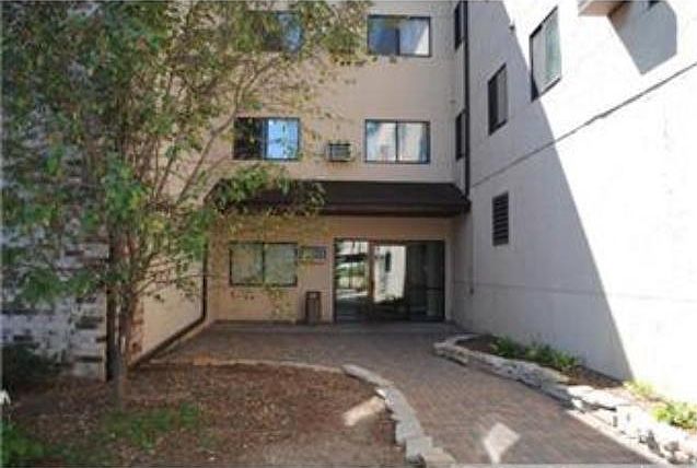 1st image of 221 Grand Ave W APT 206