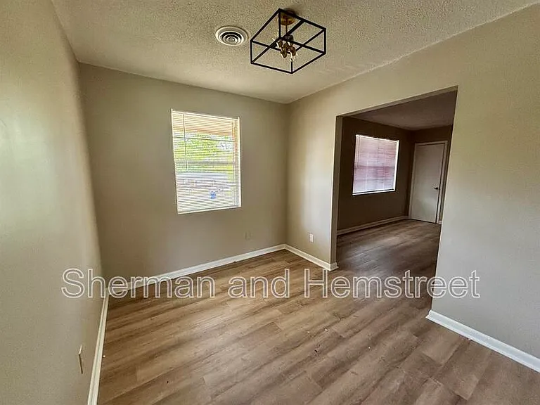 336 Deerwood Ct #336 DEERWOOD CT — Photo 4