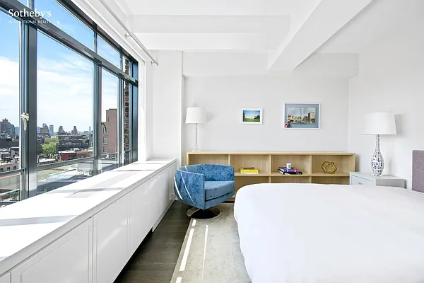 Sold by Sotheby's International Realty | media 13