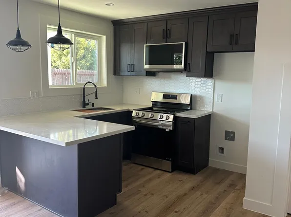 (undisclosed Address), Los Angeles, CA 90044