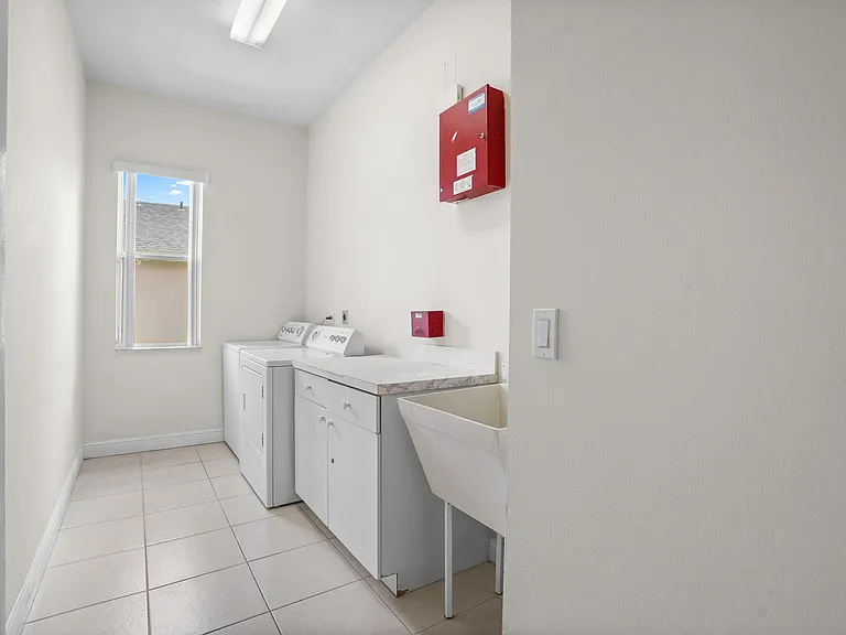 1092 SW Majorca Ave — Photo 23