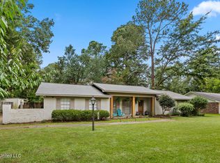 141 Meadowdale Dr, Madison, MS 39110