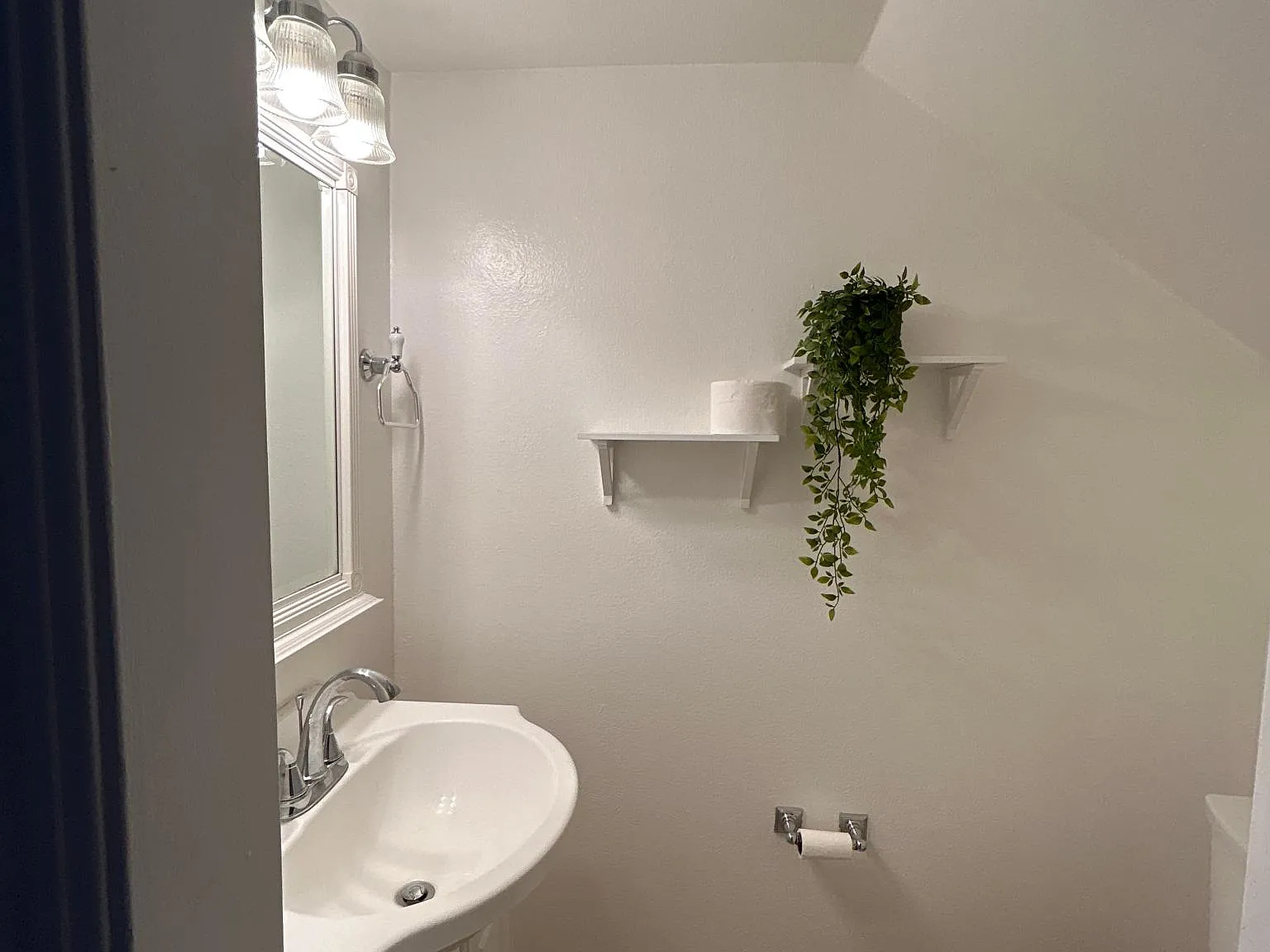 620 W Lambert Rd — Photo 3