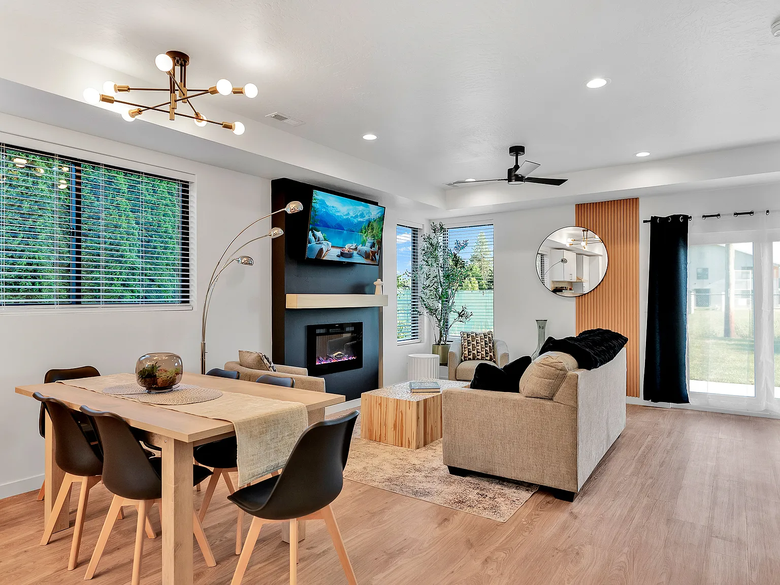 3 bed, 2.5 bath, 1440 sqft, $4,000 — Photo 2