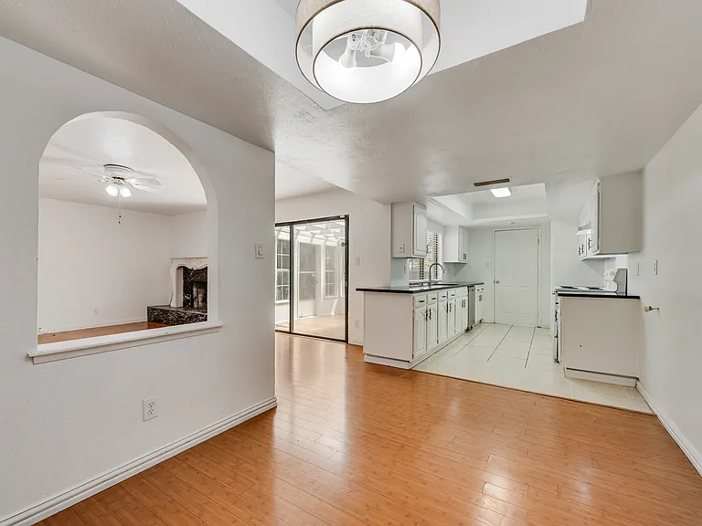 3316A John Muir Ct — Photo 13