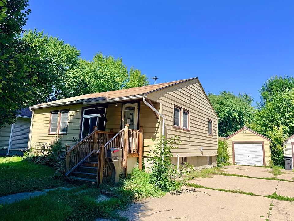 1st image of 1205 James Ave